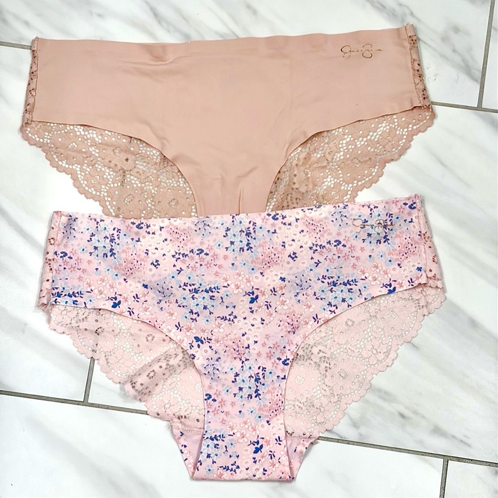 NWOT! Jessica Simpson Lace Trim Cheeky Hipster Underwear Set